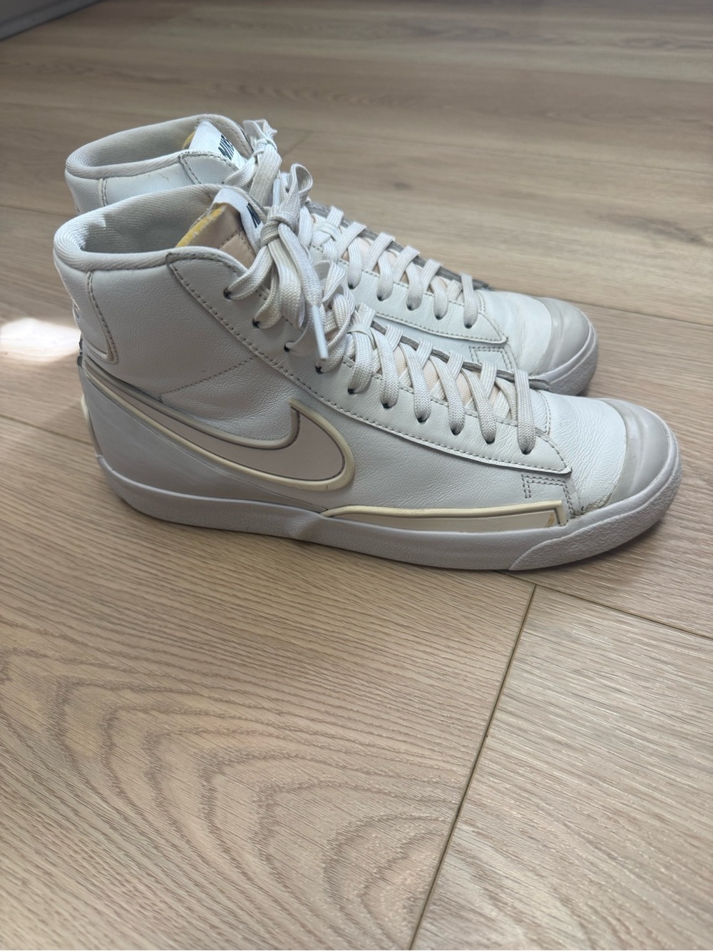 Nike Blazer Mid '77 Infinite sneakers in the "Summit White" Women’s Size 9.5 - Picture 1 of 11